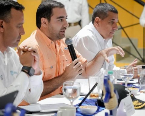 The rewards offered by MinDefensa for information on leaders of armed groups in Bolívar