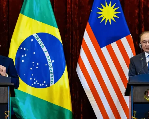 The world's problem is the lack of leadership, says Lula in Malaysia