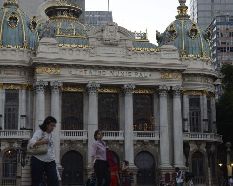 Theatro Municipal do Rio shows Frida until the 31st