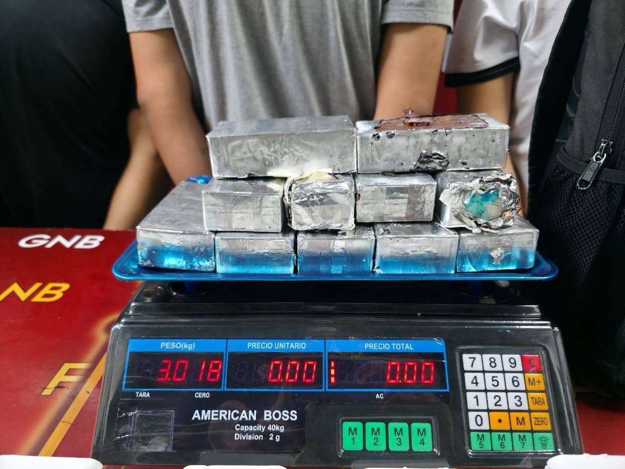 They add 12 kilos of cocaine seized at Maiquetía airport