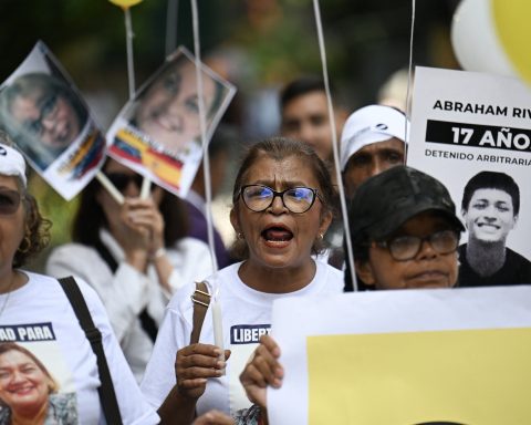 They ask that the canonization of José Gregorio Hernández and Carmen Rendiles motivate the release of political prisoners