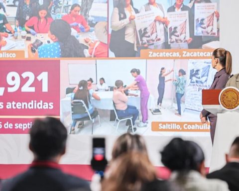 They deliver 1.6 million essential items in Oaxaca and Guerrero