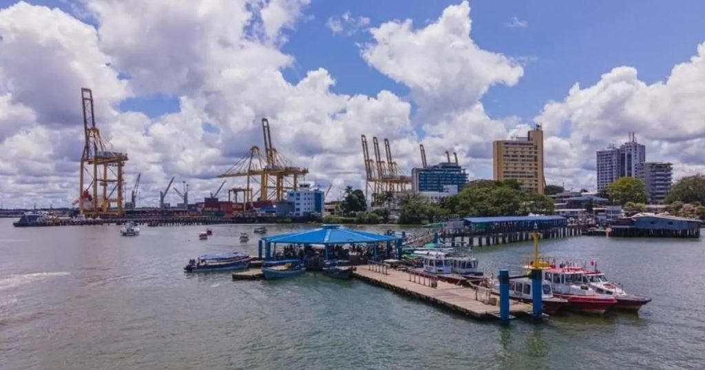 They denounce "false positive" in Buenaventura: victim would be a rural transporter, not a member of 'Los Shottas'