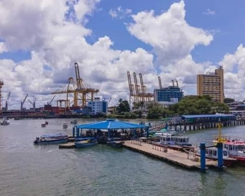 They denounce "false positive" in Buenaventura: victim would be a rural transporter, not a member of 'Los Shottas'