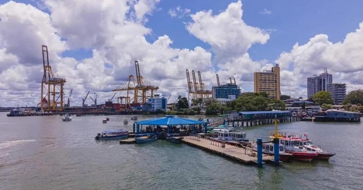 They denounce "false positive" in Buenaventura: victim would be a rural transporter, not a member of 'Los Shottas'