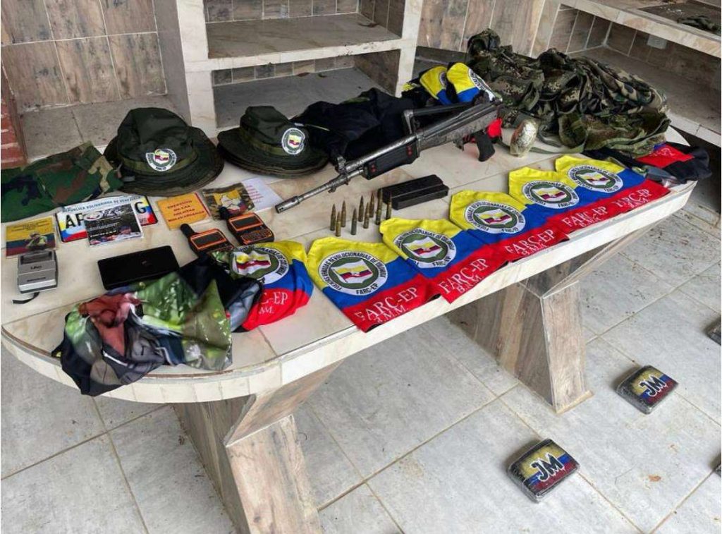 They find 36 coca panels in FARC camp