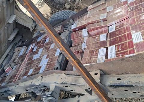 They occupy a van with 100 thousand cigarettes in Montecristi