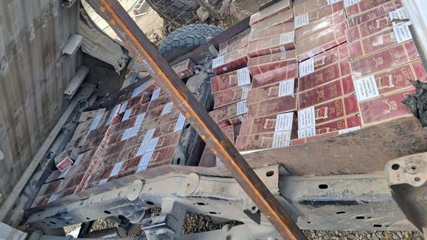 They occupy a van with 100 thousand cigarettes in Montecristi