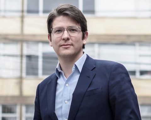 Miguel Uribe Turbay, senador asesinado.