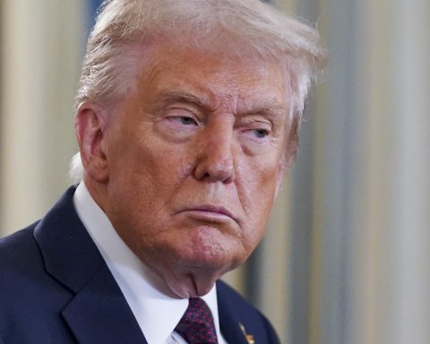 They reveal that Trump is evaluating possible ground attacks in Venezuela and Colombia