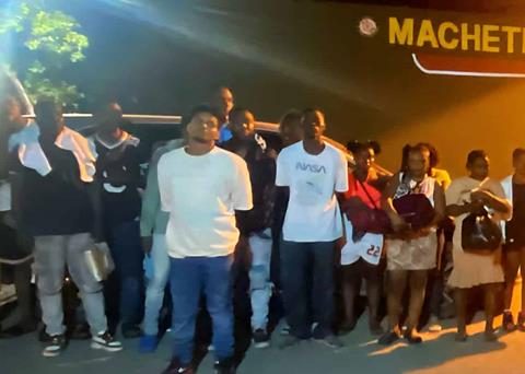 They stop SUVs with undocumented Haitians in Valverde and Dajabón