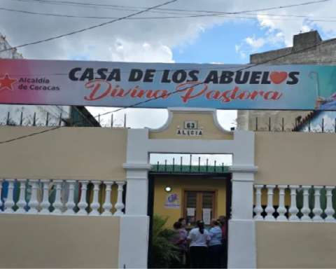 Supervisan funcionamiento de espacio para bienestar de adultos mayores en Caracas