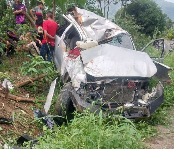 Three dead and five injured after vehicle overturns in Portuguesa