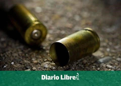 Three minor victims of shootings between adults: one dead