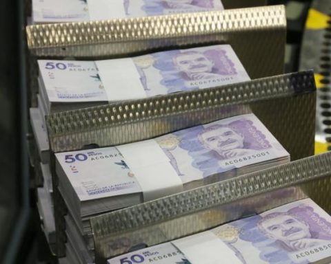 Three points that would define the increase in the minimum wage in Colombia for 2026