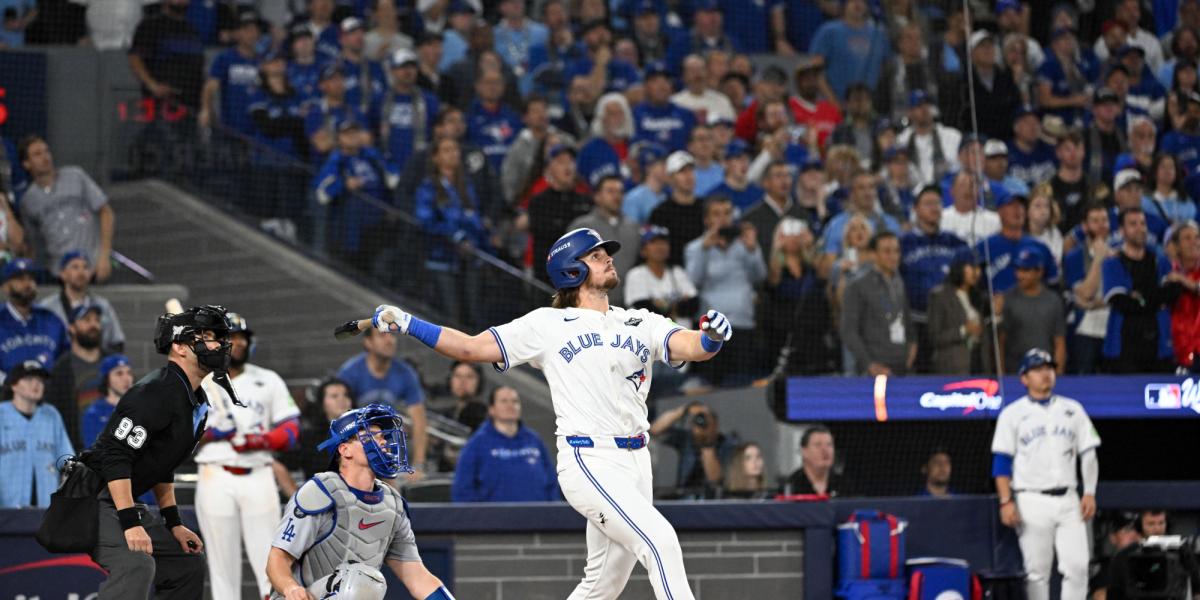 Toronto Blue Jays beat Los Angeles Dodgers 11-4 in first game of World Series