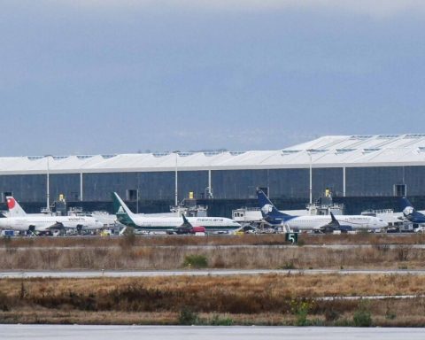 Trump administration announces measures against Mexican airlines