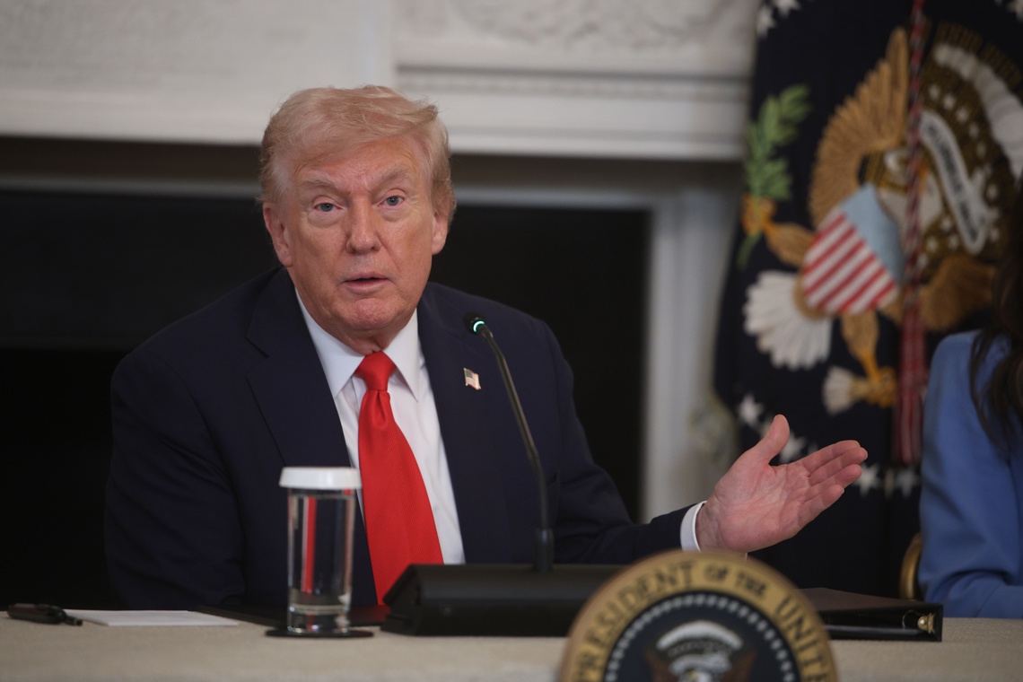 Trump sends National Guard to Chicago and threatens Democratic leaders with jail