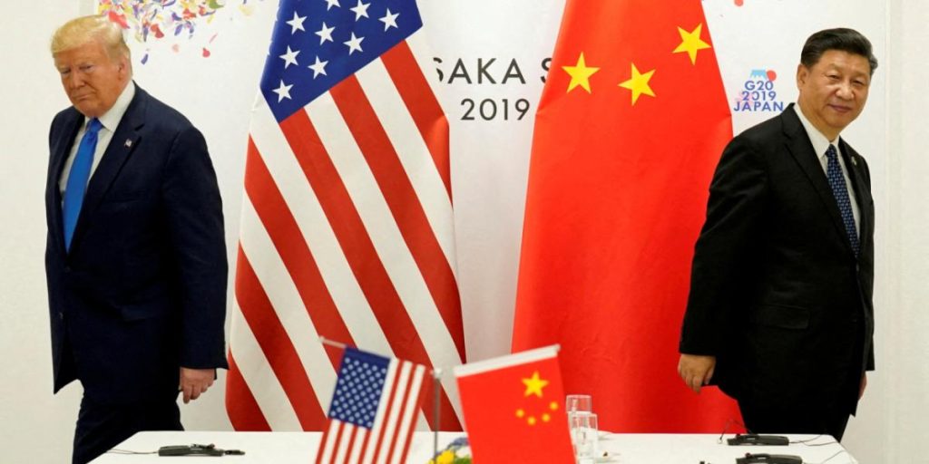 Trump threatens China with increase "massive" of tariffs; he no longer sees reasons to meet with Xi