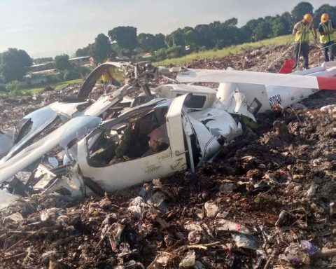 Two military die after helicopter in San Vicente landfill