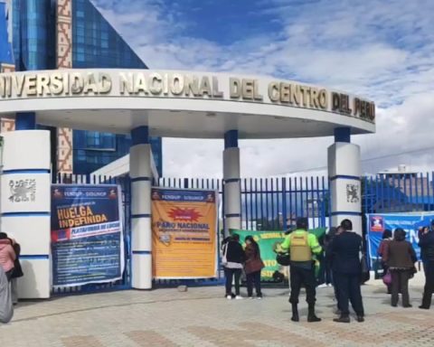 UNCP teachers abide by strike and announce indefinite unemployment if they do not meet their demands