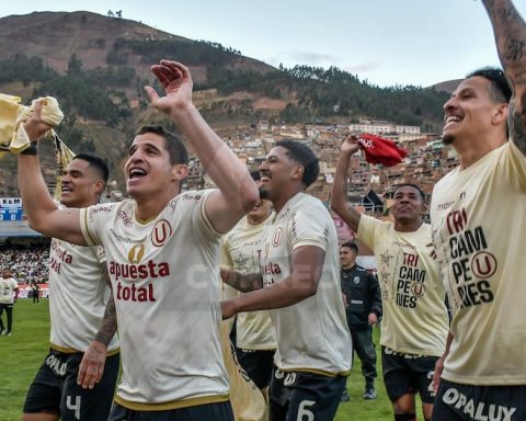 University obtains the three-time championship at the Unión Tarma stadium (PHOTOS)