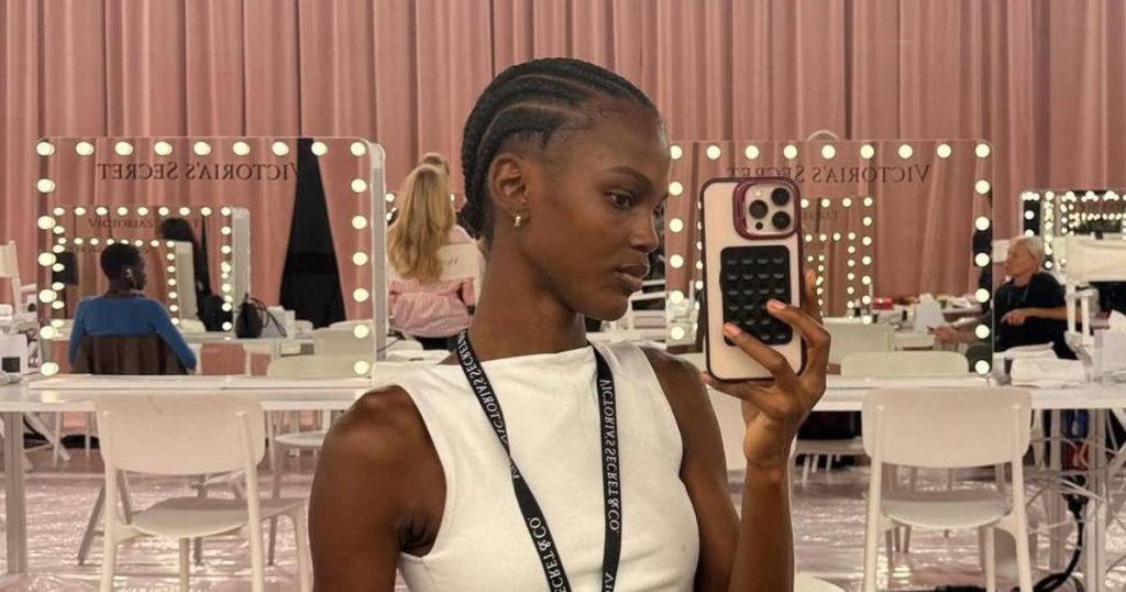 Valentina Castro parades at Vogue World with Kendall Jenner: this is what the prestigious catwalk was like