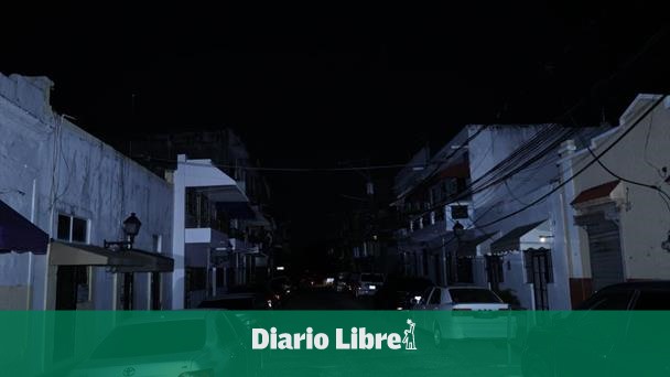 Vandalism leaves Father Billini and hotels in the colonial zone without light