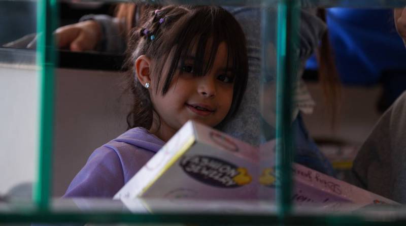 Venezuelan girl returns home after being kidnapped by the US Government