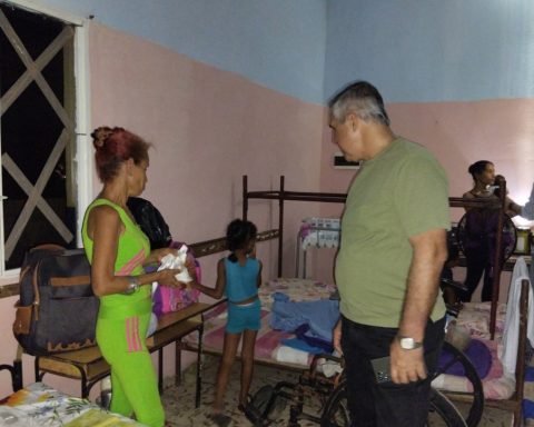 Waiting for Melissa, cyclone warned