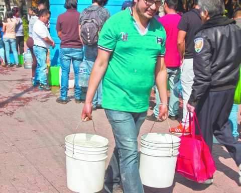 Water reform would encourage bureaucracy and informality