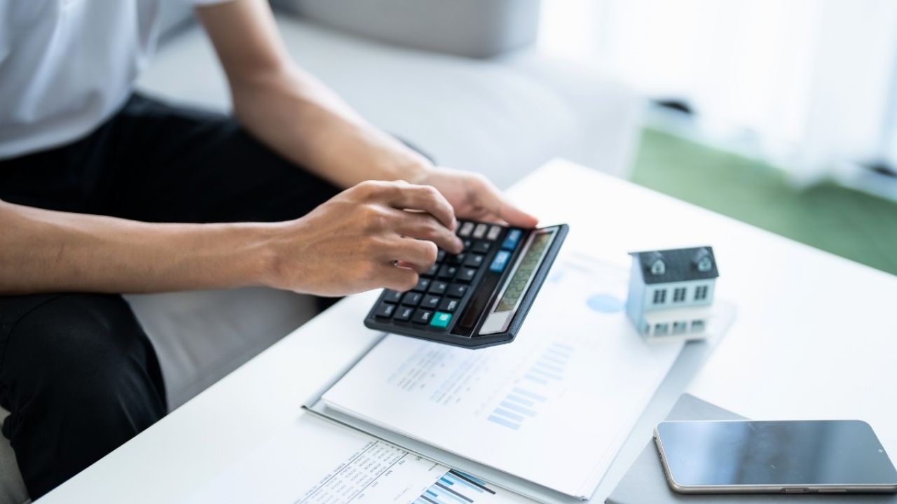 What are the areas of Chile that would have the greatest reduction in electricity bills starting in 2026?