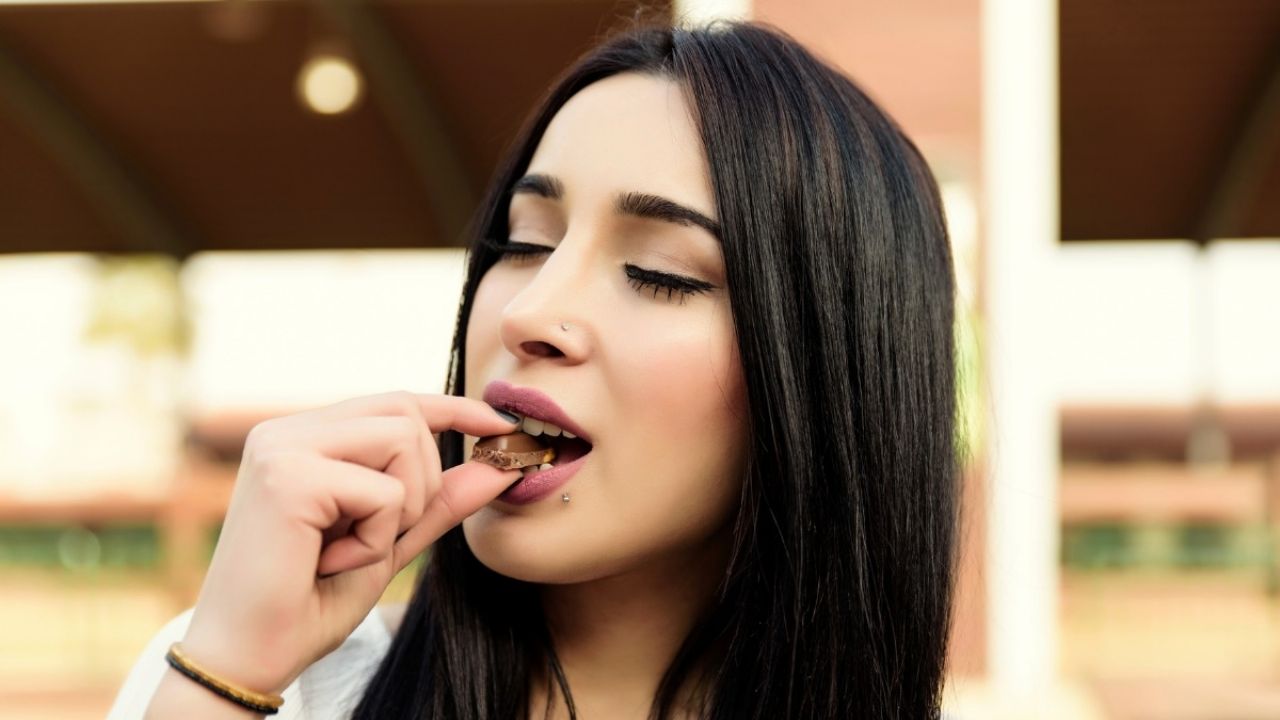 What is the Chilean chocolate brand that was recognized as one of the 100 best chocolates in the world?