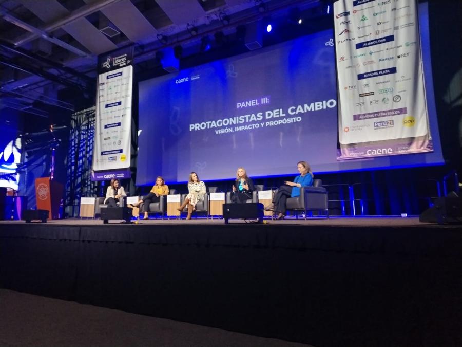 Women protagonists of change advise young people