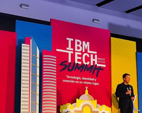 Workers use artificial intelligence more than companies in Mexico