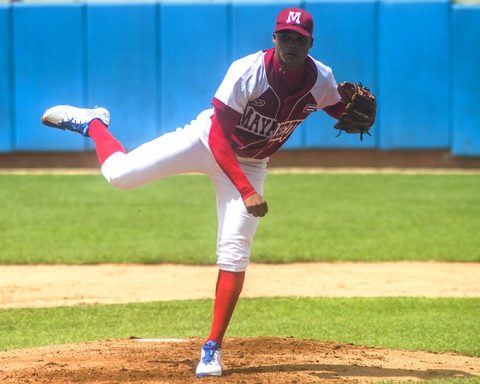 Yadián Martínez signs the first zero hit, zero runs of the 64th National Series