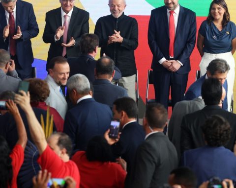 "Head of organized crime is not in the favela shack"says Boulos