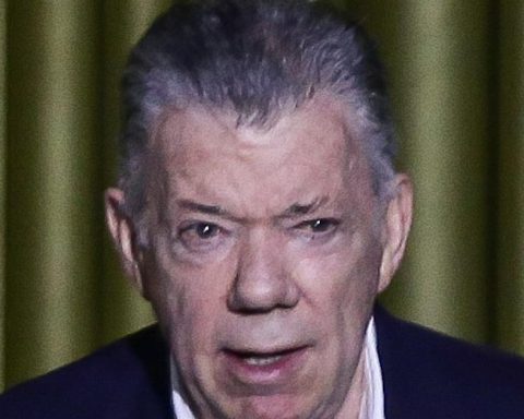 "Illegal mining is more lucrative than drug trafficking": Juan Manuel Santos