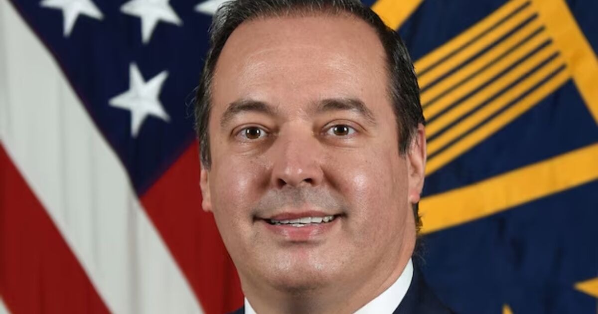 "Military intervention in Mexico is a real option"says Trump's former official