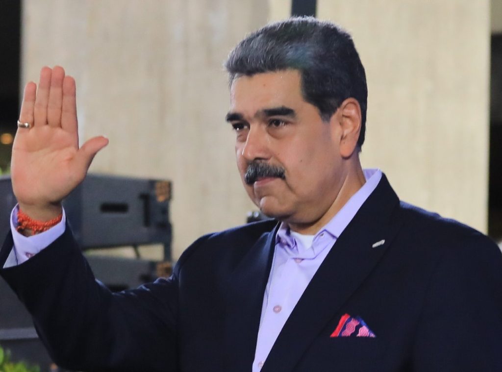 "We are going to take away the nationality of those who sell the country”: Maduro asks the TSJ to sanction those who support an invasion