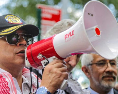 "What damage did the Palestinians do to Colombians?": President Gustavo Petro