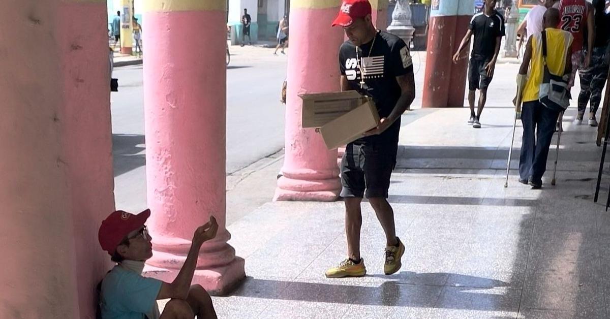 100% of state employees in Cuba live in poverty according to the criteria of the World Bank