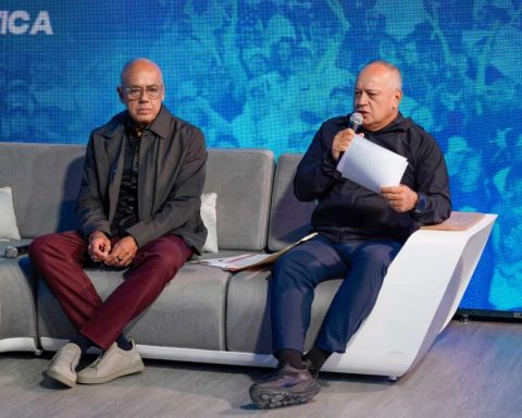 241,237 Comprehensive Base Bolivarian Committees were formed