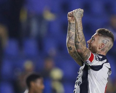 3-2: Sergio Ramos reaches the semifinals in Mexico