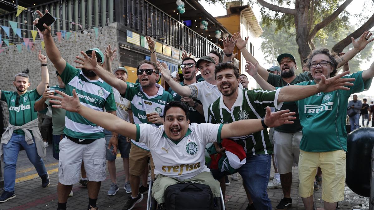 A Palmeiras fan dies in Lima after falling from a bus before the Libertadores final