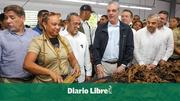 Abinader inaugurates two industrial warehouses in San Juan