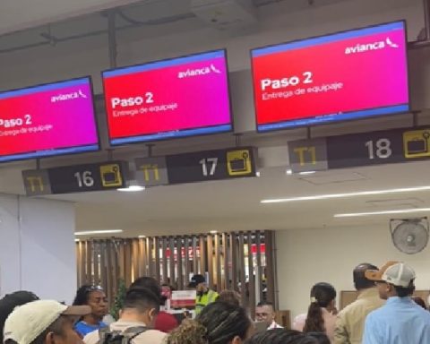 Pasajeros en Avianca.