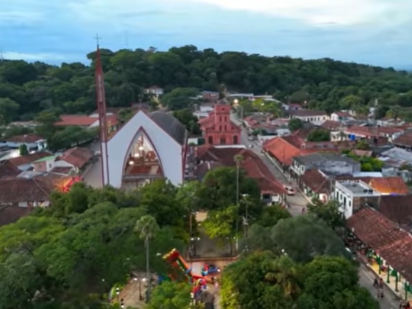 Ambalema, el pueblo de las casas eternas: el destino colonial que pocos visitan en Colombia