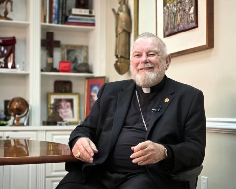 Archbishop of Miami asks for “more pressure” from the Church on politicians to defend migrants