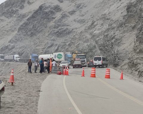 Arequipa: They partially enable the Panamericana Sur in Atico after rockfall